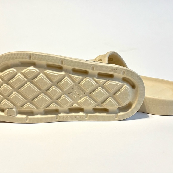 Beige Bear Slides Women’s Sandals Cute Kawaii Cozy Slippers Size - Picture 6 of 8